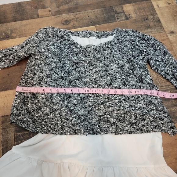 Large Club Monaco Layered Sweater Flowy - Picture 4 of 6